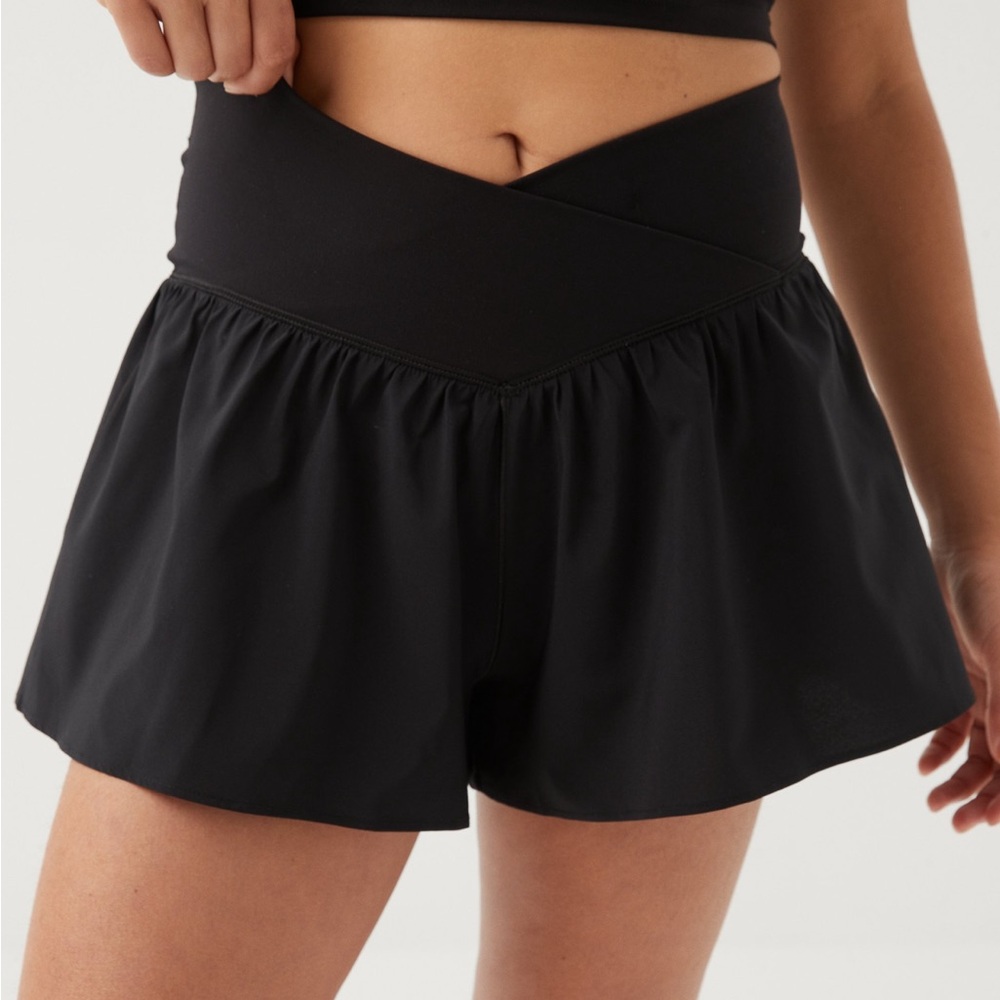 EUC Aerie Offline Flowy Crossover Shorts Size XL